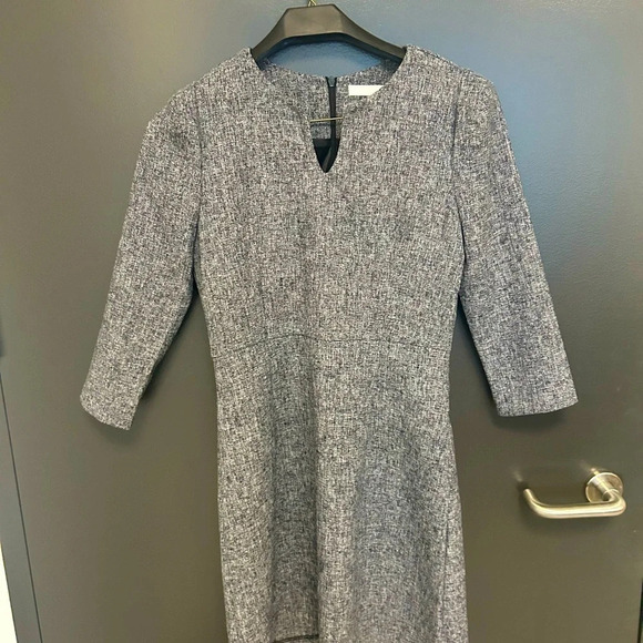 Attrangs  beautiful near new dress size M beautiful Korean brand - Picture 4 of 6